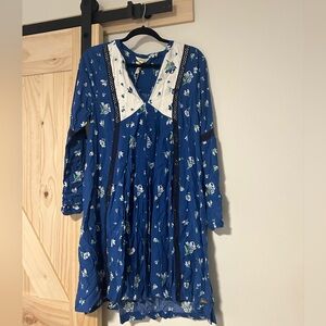 NWT Matilda Jane Day tripping dress blue floral size medium